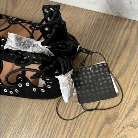 NWT DV by Dolce Vita Black Faux Suede Ballet Flats Ghillie Lace Up Size 10 - Picture 4 of 9